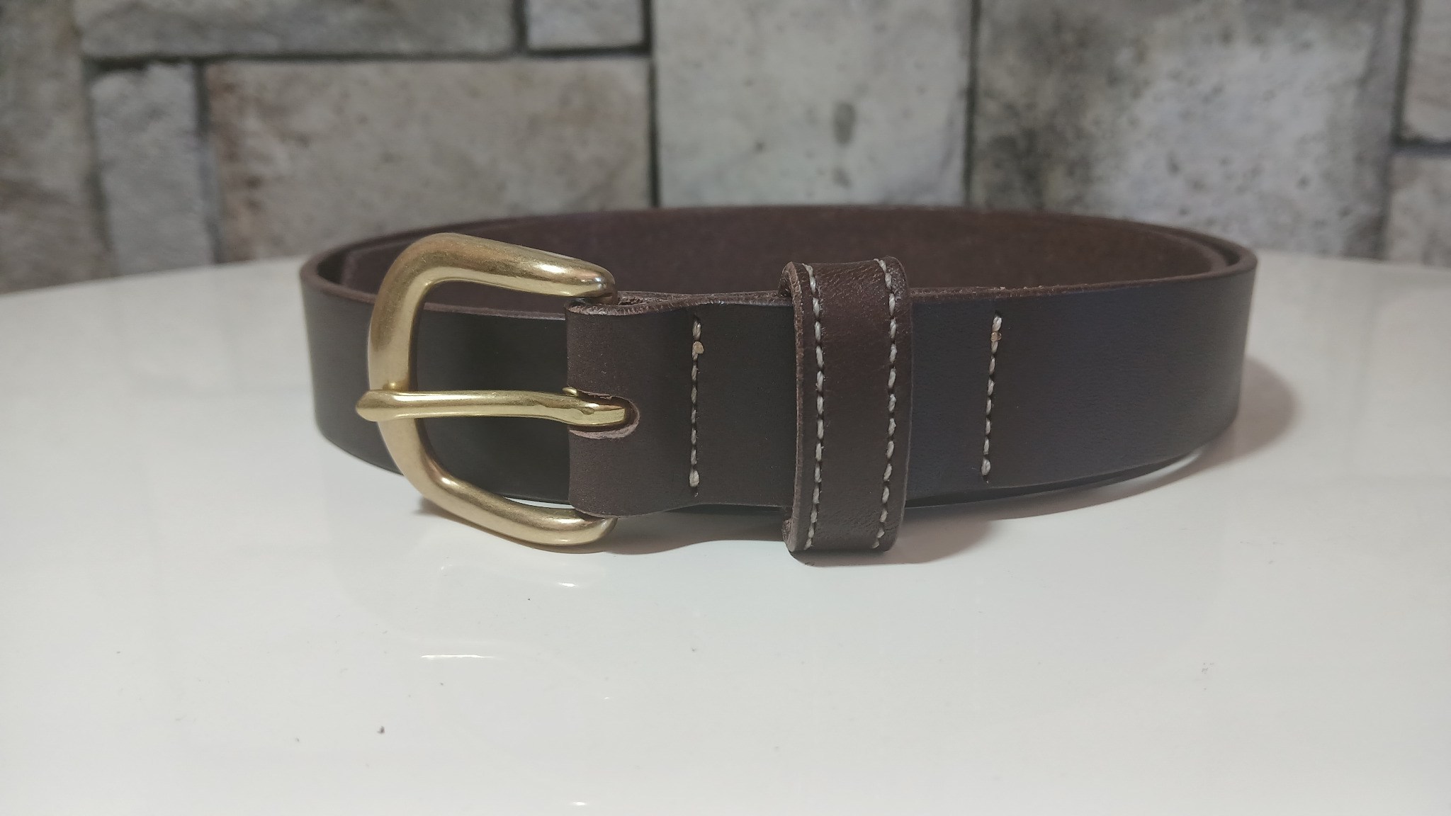 Ceinture femme en cuir pleine fleur, élégante et artisanale, Atelier André à Maurice
