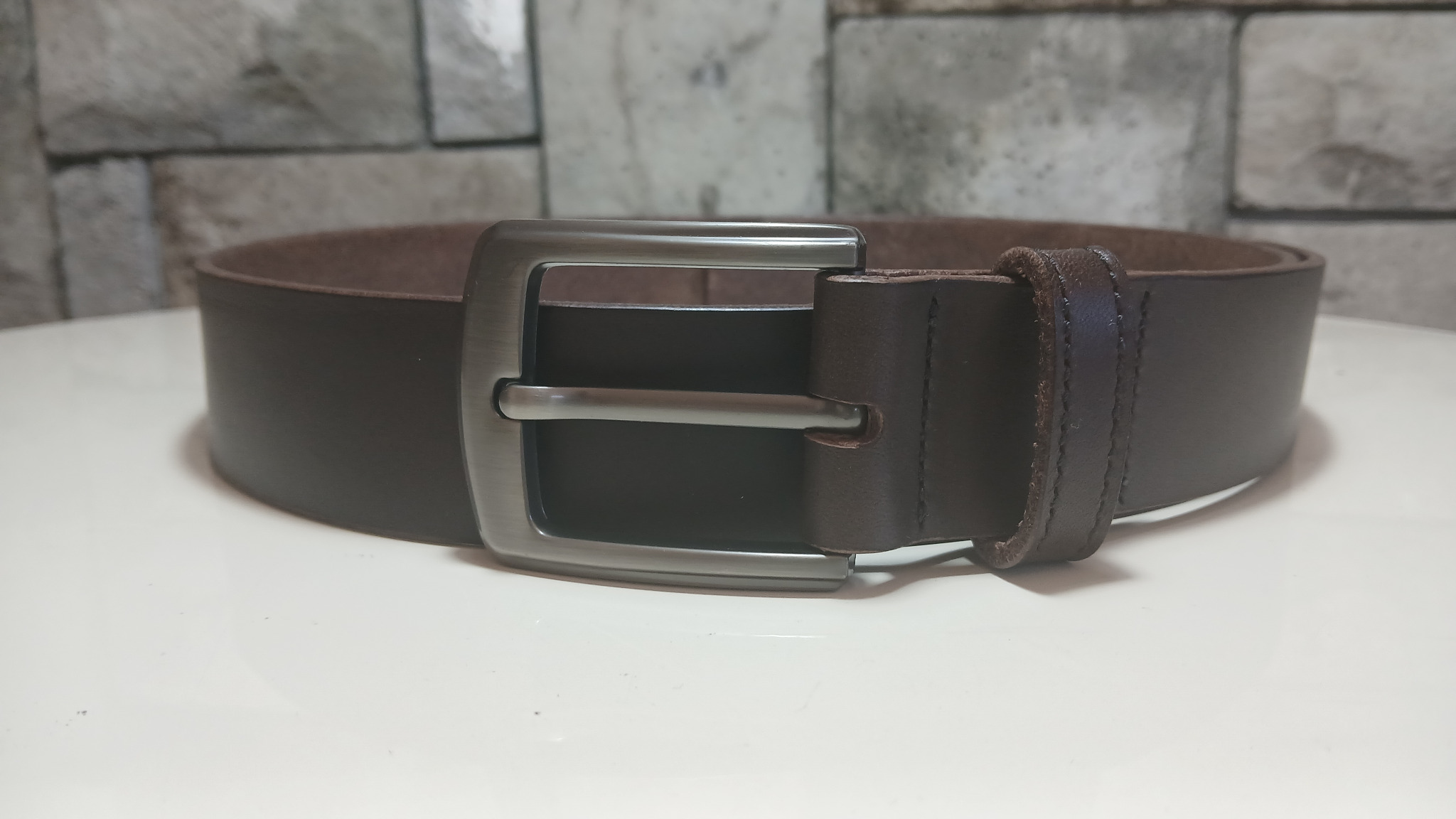 Ceinture homme en cuir pleine fleur italien, fabriquée à la main à Maurice par Atelier André
